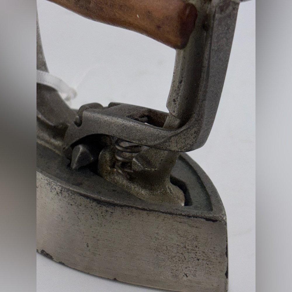 Myers Patent Double Point Miniature Lace Iron​​ - Picture 5 of 8